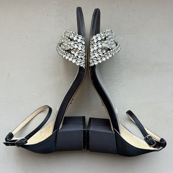 Badgley Mischka Black Fabric w/ Crystal Embellishments & Block Heel Sandals US 7 - Picture 4 of 16